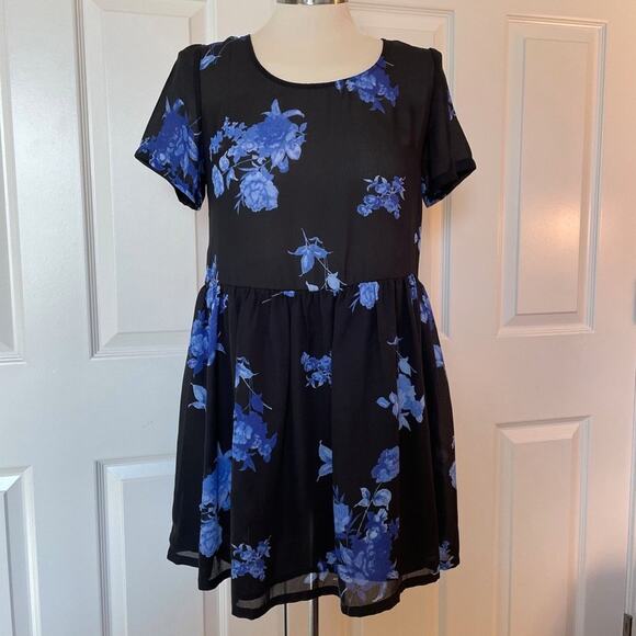 Like Mynded Women's Floral Babydoll Mini Dress, size XS - Picture 1 of 9